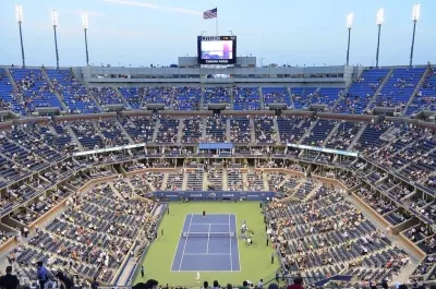 Tennisreise mit einem Tennis bekannten Tennisturnier verbinden